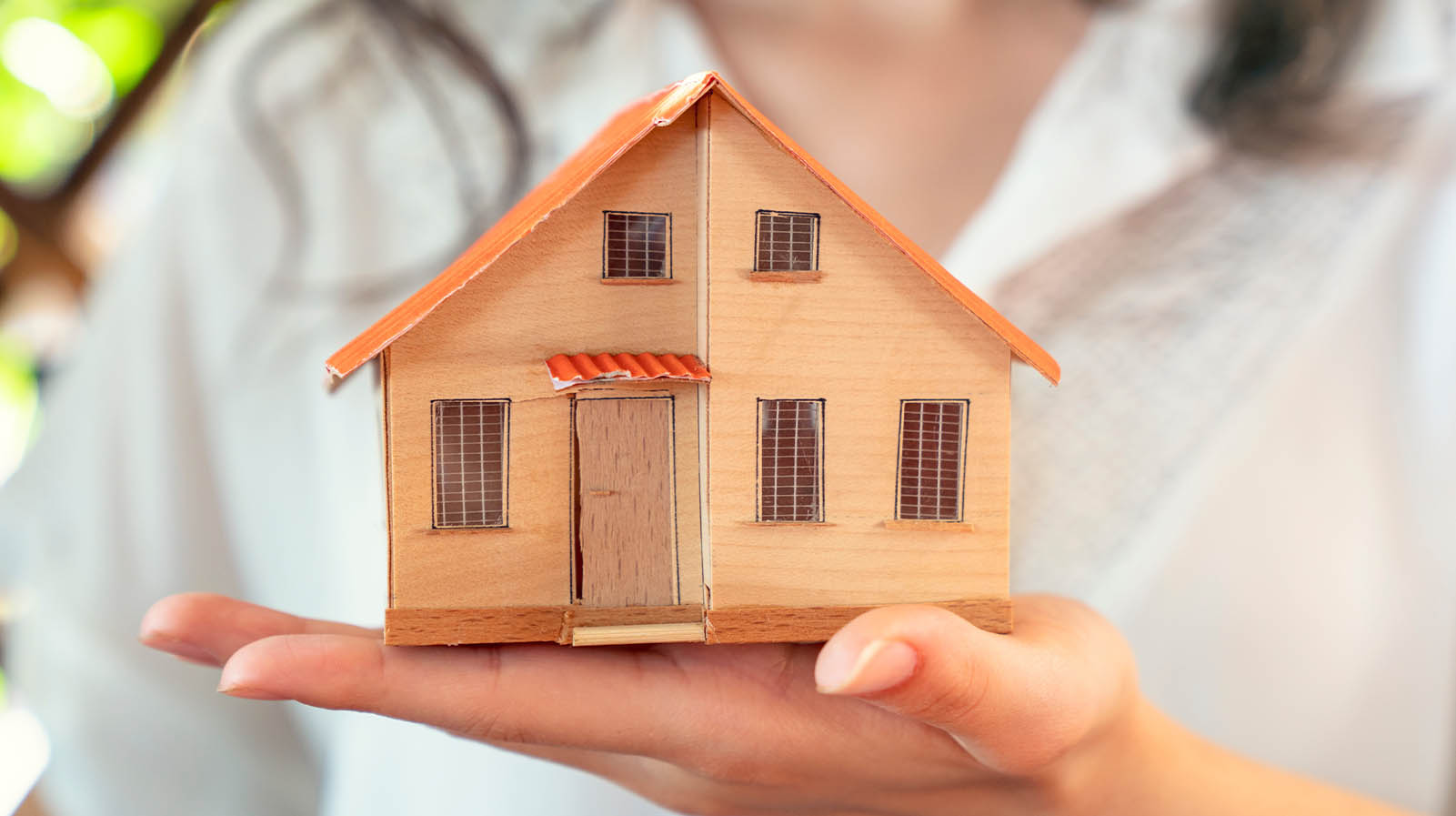 Hot Property for Thursday, October 16, 2025